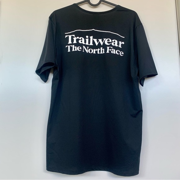 The North Face tee - Picture 7 of 9